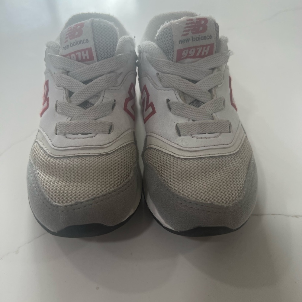 New Balance Kids' 997H Sneakers - White and Gray